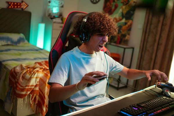 Unlocking safe file sharing: essential strategies for setting up your synology ds220+ with nextcloud